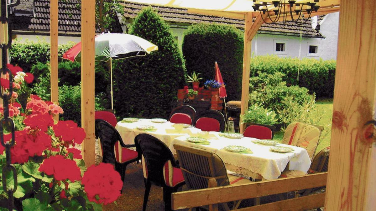 Gaestehaus Brueckler Hotel Jennersdorf Eksteriør billede